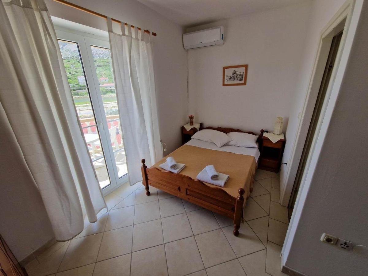 Villa Gabriel Pag Town Esterno foto