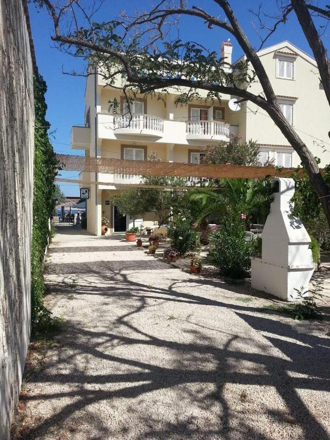 Villa Gabriel Pag Town Esterno foto